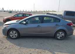 2017 KIA FORTE LX