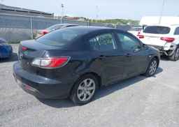 2010 MAZDA MAZDA3 GS