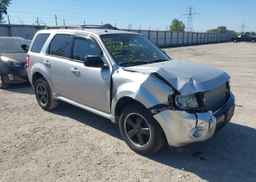 2010 FORD ESCAPE XLT AUTOMATIC