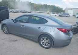 2016 MAZDA MAZDA3