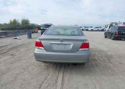 2005 TOYOTA CAMRY LE V6