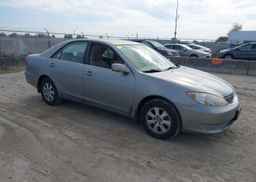 2005 TOYOTA CAMRY LE V6