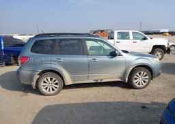 2012 SUBARU FORESTER LIMITED