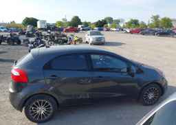 2013 KIA RIO LX