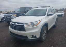 2015 TOYOTA highlander xle