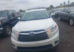 2015 TOYOTA highlander xle