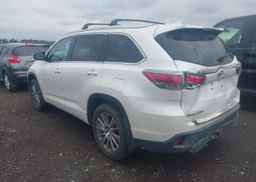 2015 TOYOTA highlander xle