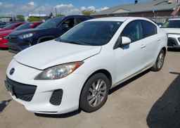 2013 MAZDA 3 I
