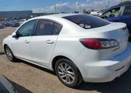 2013 MAZDA 3 I