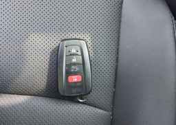 2025 TOYOTA RAV4 HYBRID LIMITED