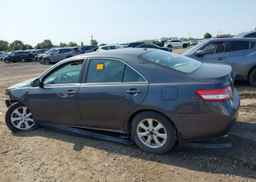 2011 TOYOTA CAMRY LE V6
