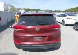 2017 HYUNDAI TUCSON LUXURY