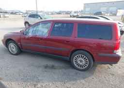 2003 VOLVO V70 2.4