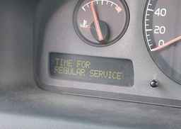 2003 VOLVO V70 2.4