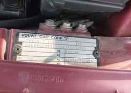 2003 VOLVO V70 2.4