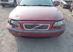 2003 VOLVO V70 2.4