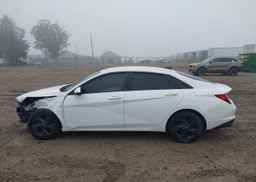 2022 HYUNDAI ELANTRA SEL