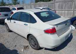 2010 FORD FOCUS SE
