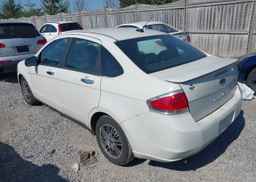 2010 FORD FOCUS SE