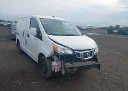 2017 NISSAN NV200
