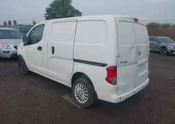 2017 NISSAN NV200