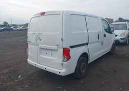 2017 NISSAN NV200