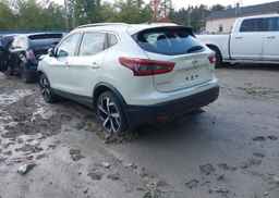 2022 NISSAN QASHQAI SL