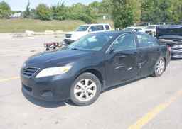 2011 TOYOTA CAMRY SE