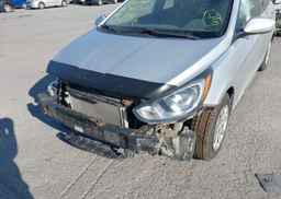 2013 HYUNDAI ACCENT GL