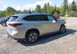 2022 TOYOTA highlander xle