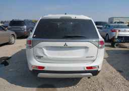 2015 MITSUBISHI OUTLANDER ES