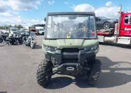 2018 CAN-AM DEFENDER HD8
