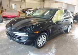 2013 PORSCHE CAYENNE