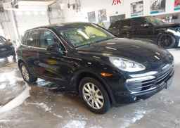 2013 PORSCHE CAYENNE