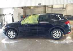 2013 PORSCHE CAYENNE