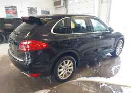 2013 PORSCHE CAYENNE