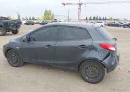 2013 MAZDA MAZDA2
