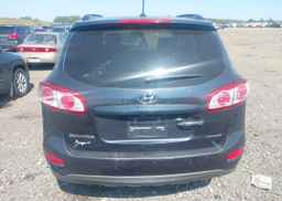 2012 HYUNDAI SANTA FE SE