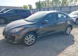 2013 MAZDA 3 I