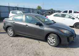 2013 MAZDA 3 I