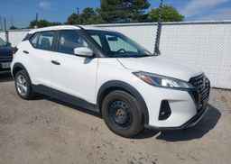 2022 NISSAN KICKS S
