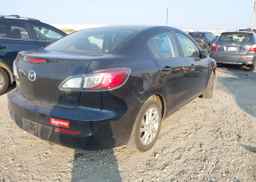 2013 MAZDA 3 I