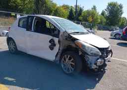 2015 TOYOTA YARIS