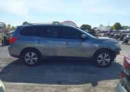 2017 NISSAN PATHFINDER