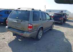 2004 NISSAN PATHFINDER SE