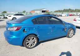 2011 MAZDA 3 S