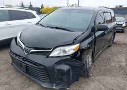 2018 TOYOTA SIENNA