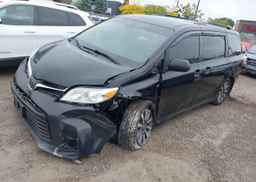 2018 TOYOTA SIENNA