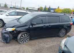 2018 TOYOTA SIENNA