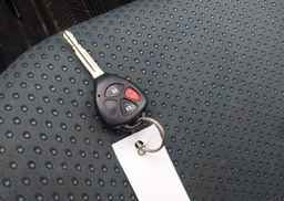 2007 TOYOTA YARIS LE